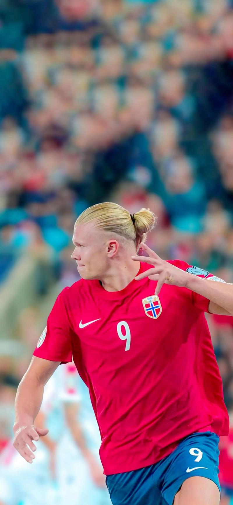 库明加被排除出轮转阵容，勇士半场10人得分领先公牛14分