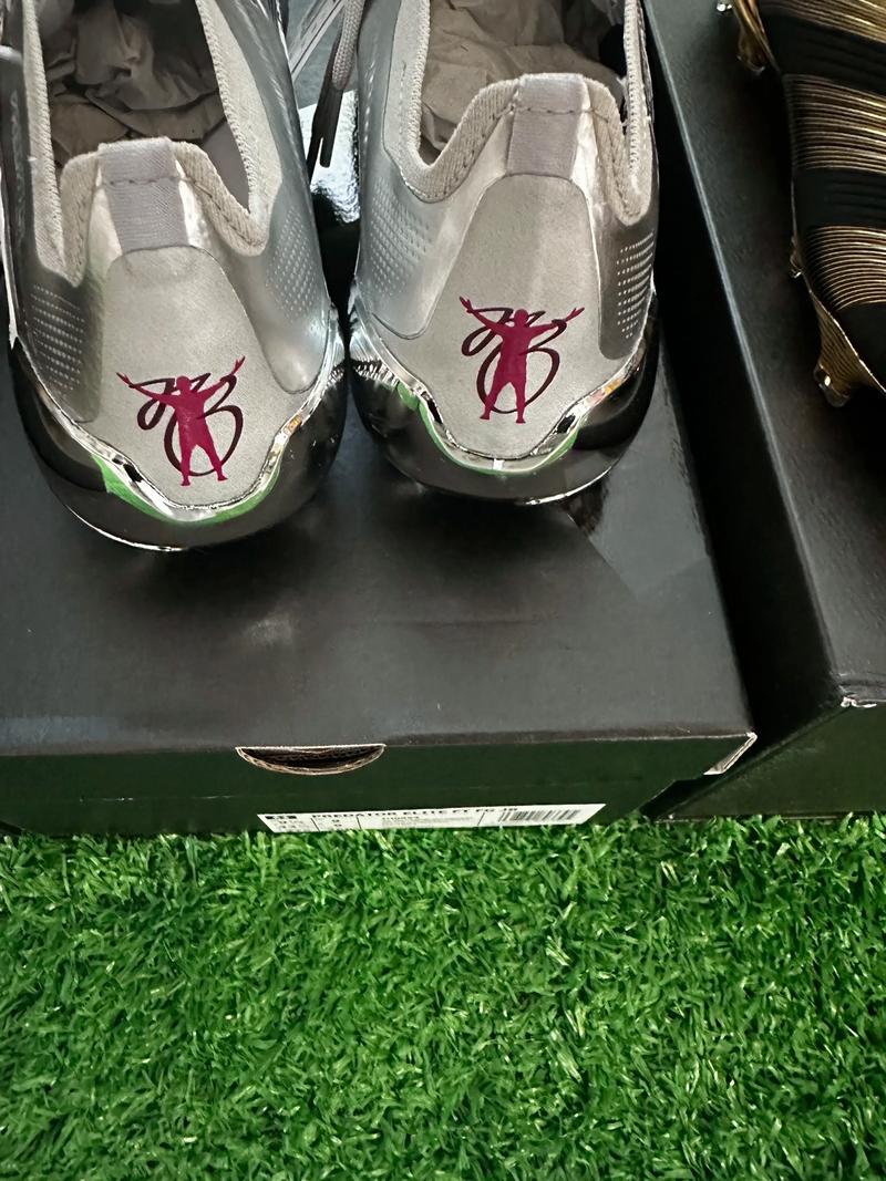 子弹对阵跳伞蚁首发公布：哈里森、普拉瑟领衔