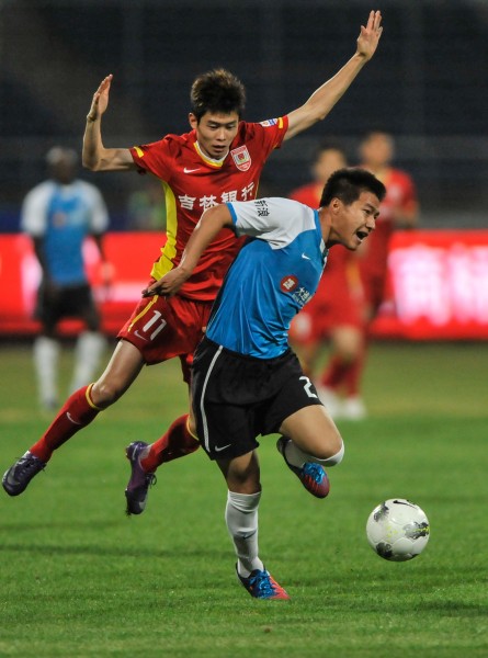 斯基拉：桑德兰已重启谈判，试图在冬窗签下贡多齐