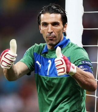 颜骏凌：若本轮亚冠能拿分或赢球，整个形势可能就完全不一样