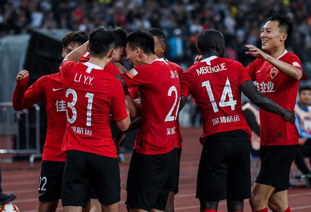 这还是足球吗？对手两红后摩洛哥U17全场80脚射门16-0取胜